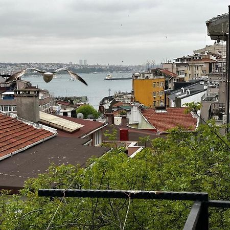 Levanten Hostel Istanbul Bagian luar foto